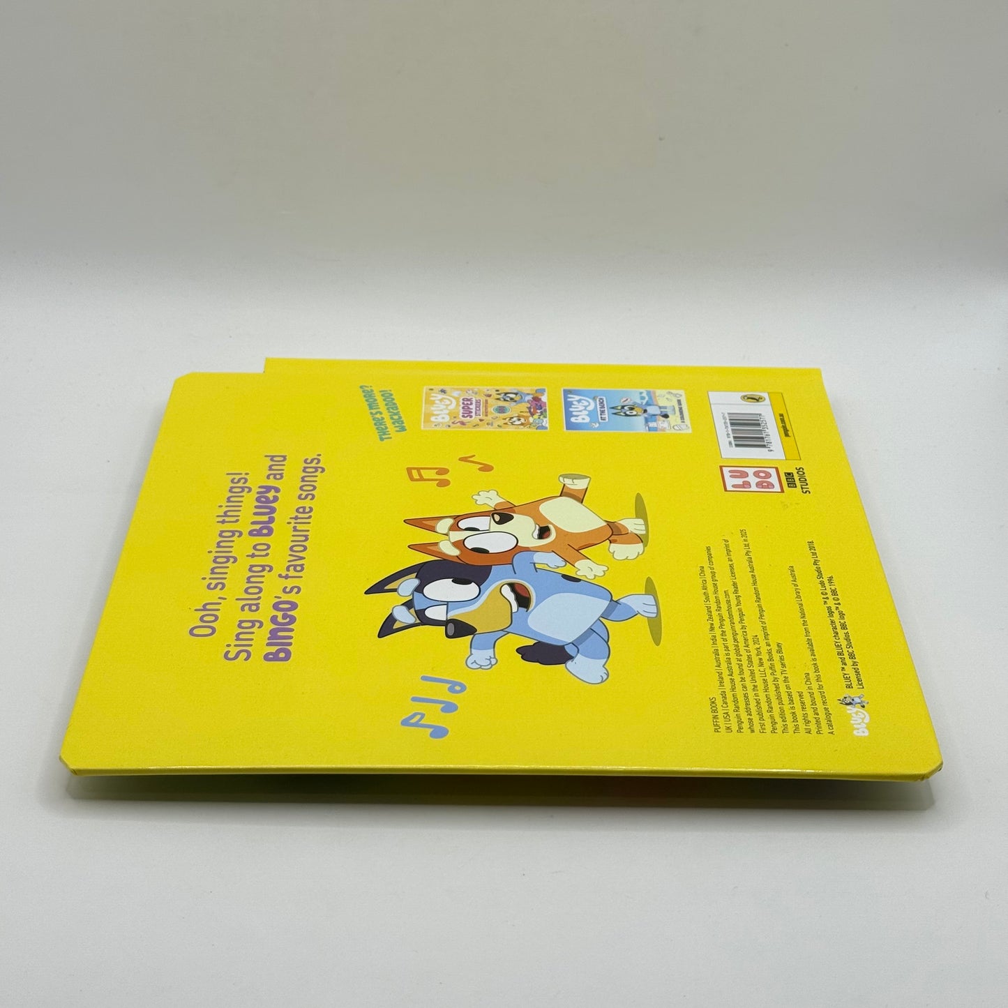 Bluey and Bingo's Book of Singy Things