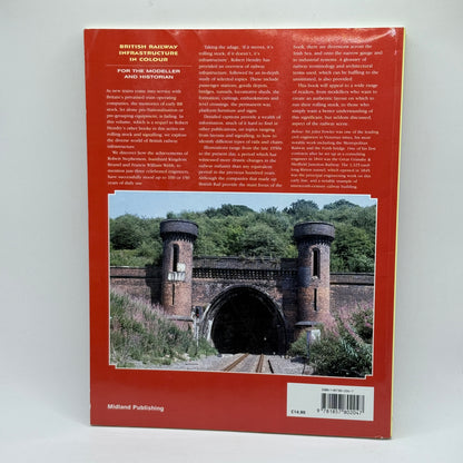 British Railway Infrastructure in Colour by Robert Hendry
