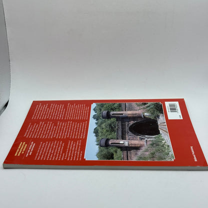 British Railway Infrastructure in Colour by Robert Hendry