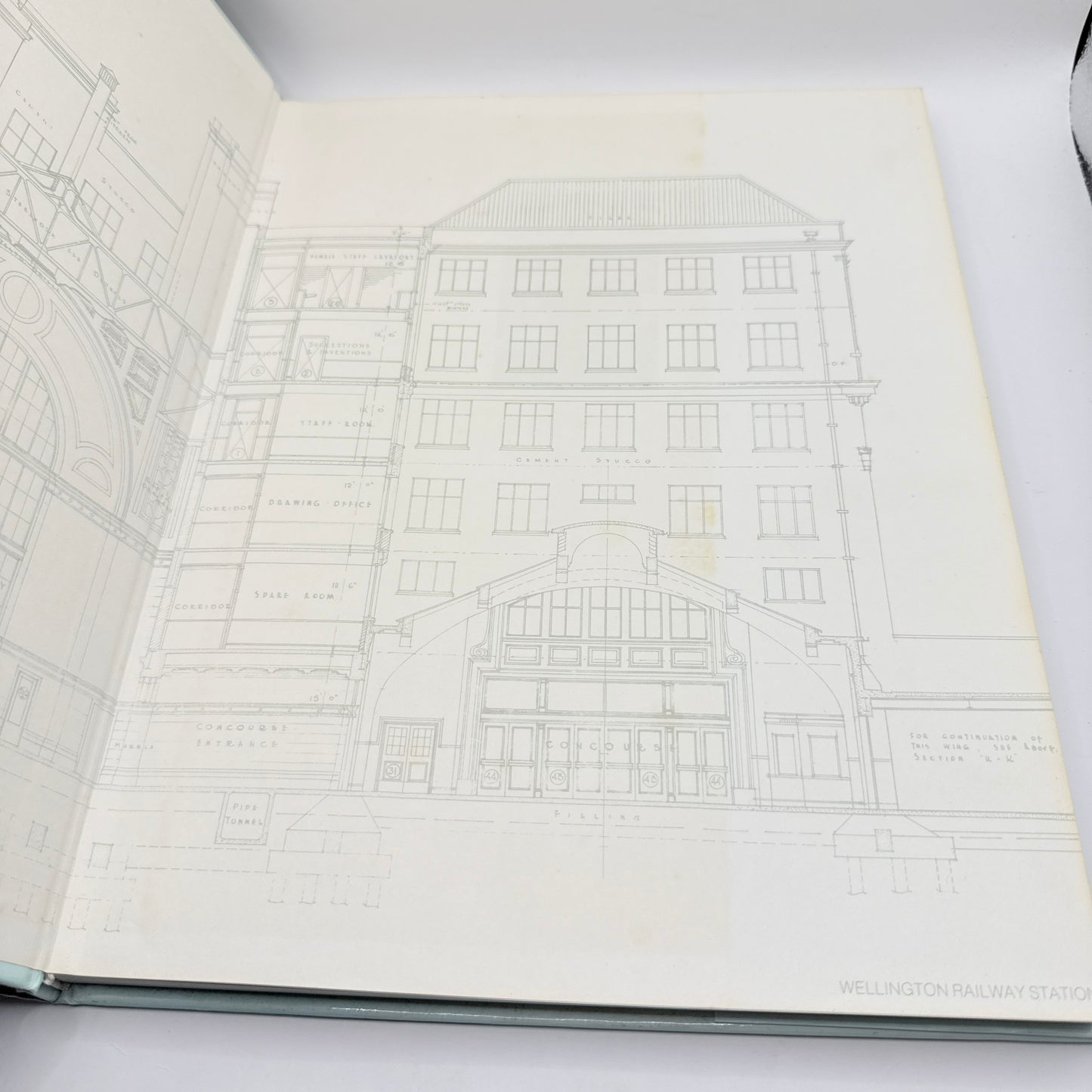 Buildings of New Zealanders by Michael Fowler