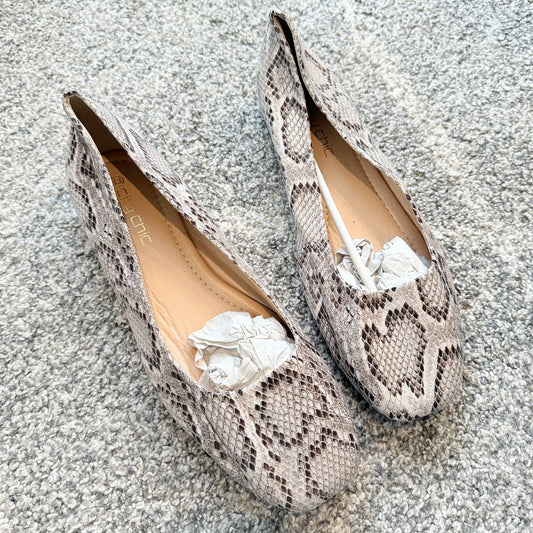 City Chic Ballet Flat Rae - Women's Size 10