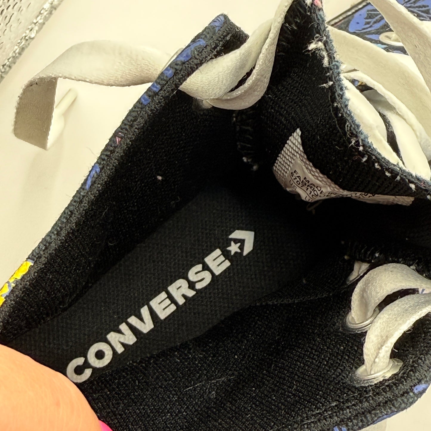 Converse Chuck Taylor All Star High-Tops - Size 2 (Youth Kids)