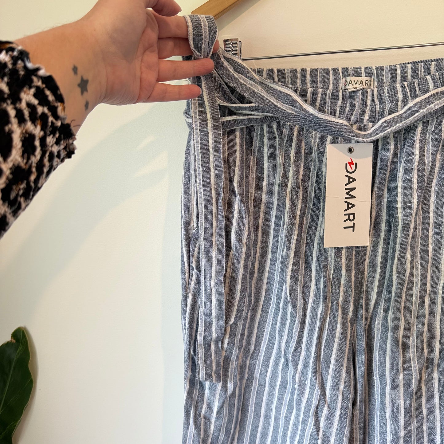 DAMART Linen Mix Capris Blue Stripe – Size 10