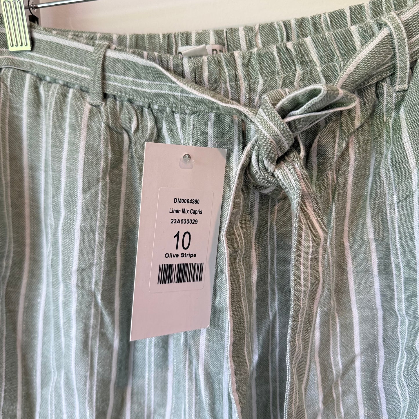 Damart Linen Mix Capris Olive Stripe Size 10