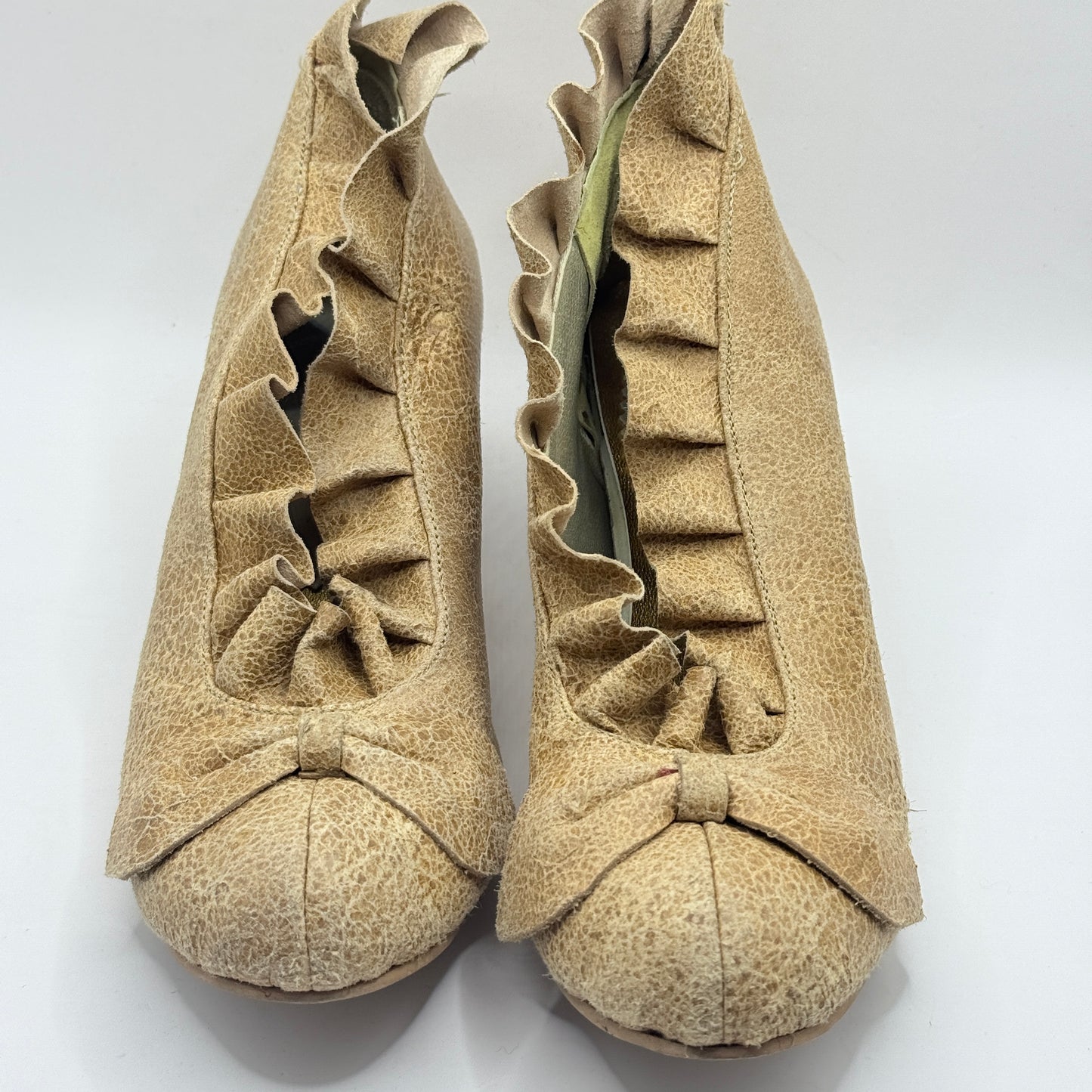 Des Sert Ruffled Leather Sculptural Heels - 24cm Sole