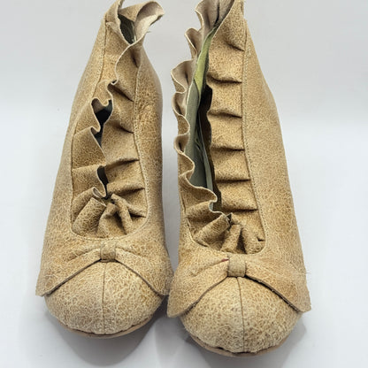 Des Sert Ruffled Leather Sculptural Heels - 24cm Sole