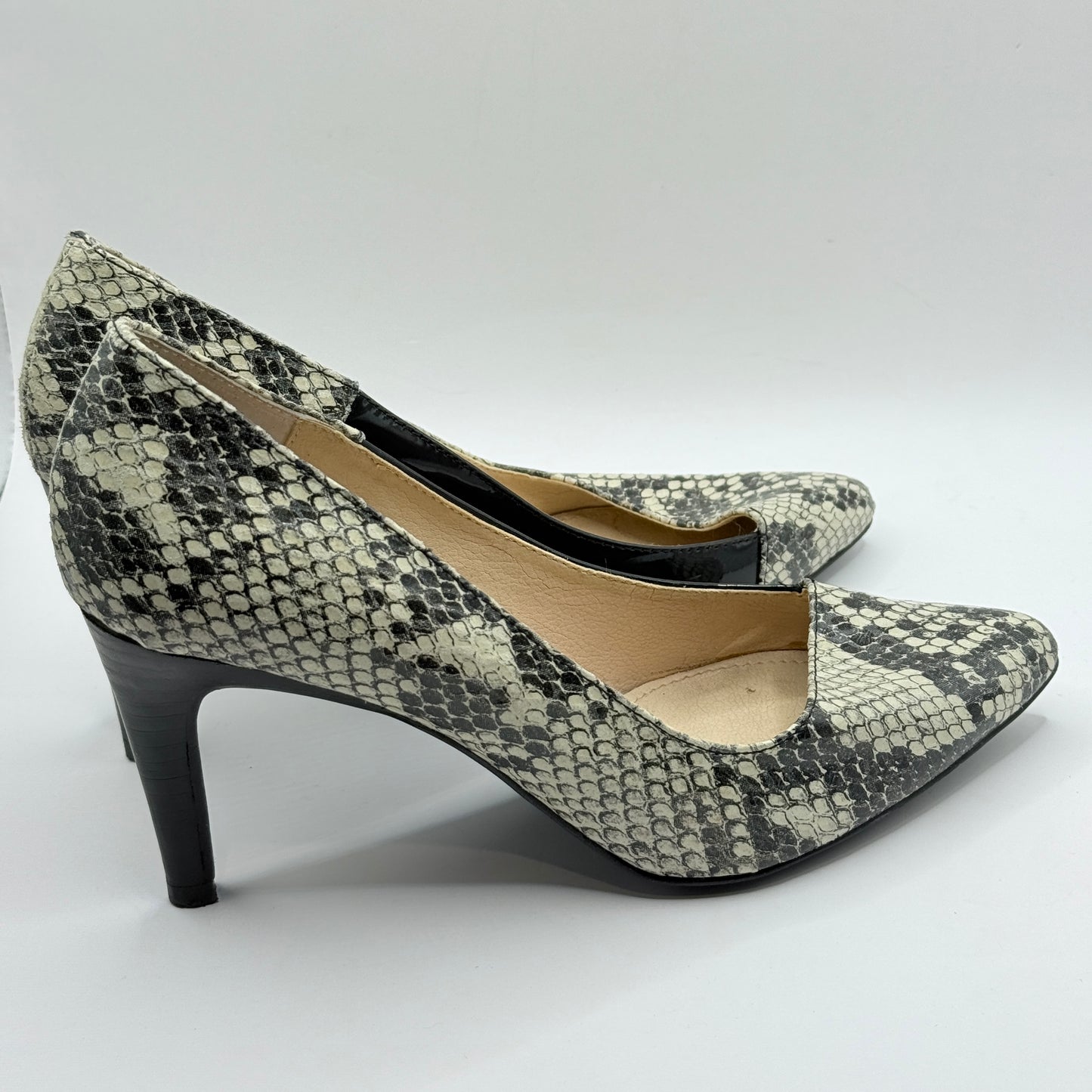 Diana Ferrari Tiffanie Leather Heels – Size 7