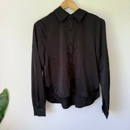 Dotti Long Sleeve Satin Button-Up Shirt Size 10