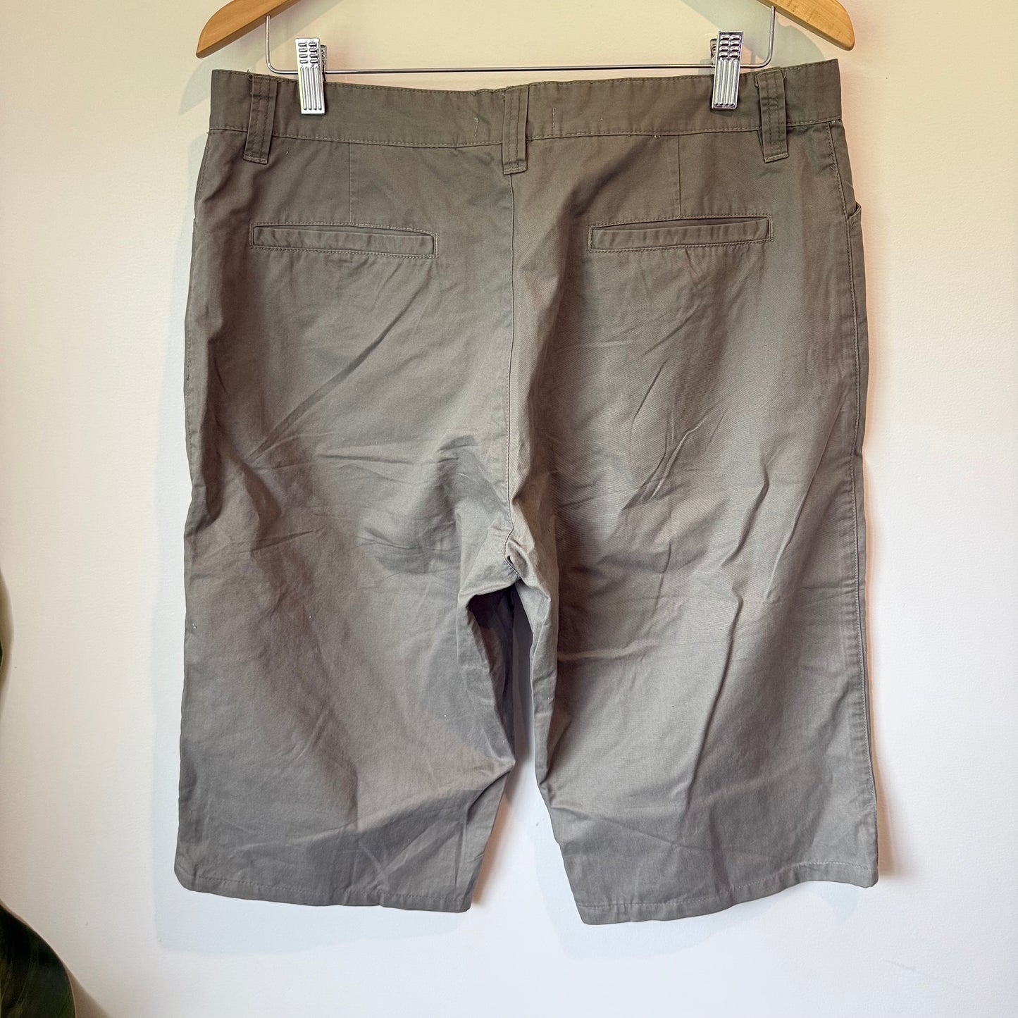 Eurostyle Men's Chino Shorts - Size 34