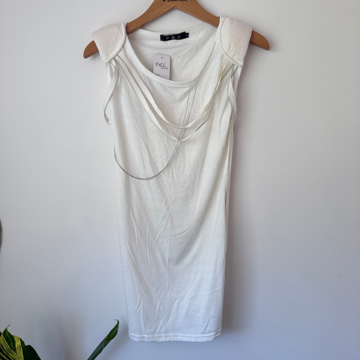 F&L Fashion White Chain Sleeveless Dress - Small