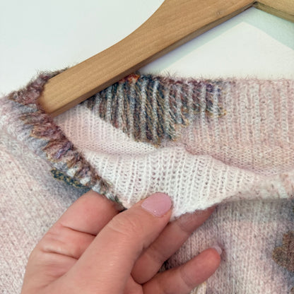 Floral Bee Sweater  3D Applique Knitwear Size M