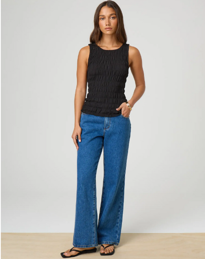Glassons suzy mid wash jean - size 8 - jeans bottom women’s apparel