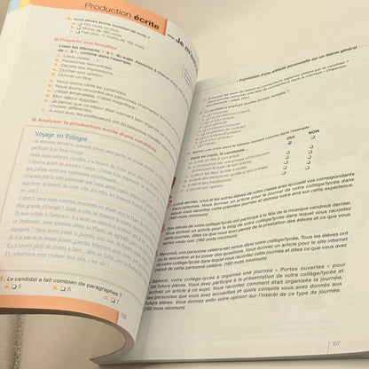 DELF B1 Junior/Scolaire Study Guide by Hachette - French Edition