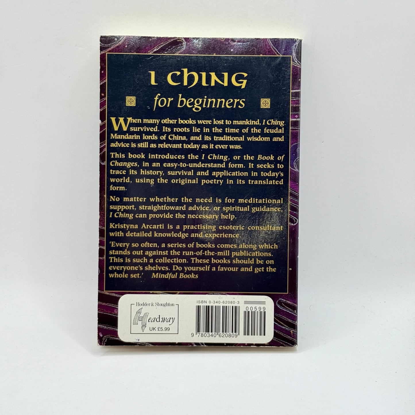 I Ching for beginners by Kristyna Arcarti