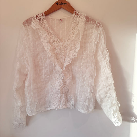 Sunday Size L White Lace-Trim Ruffle Blouse