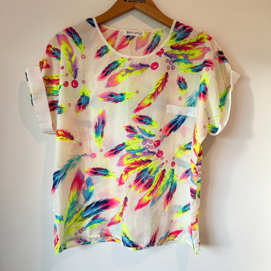 C’est La Vie Size L Sheer Top with Bright Feather Print