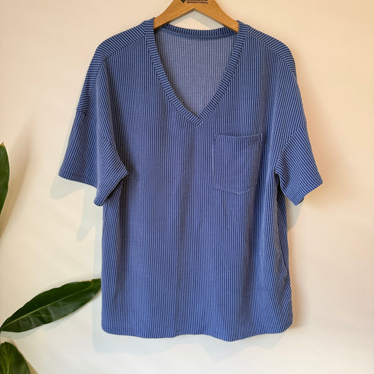 Size L Ribbed V-Neck T-Shirt