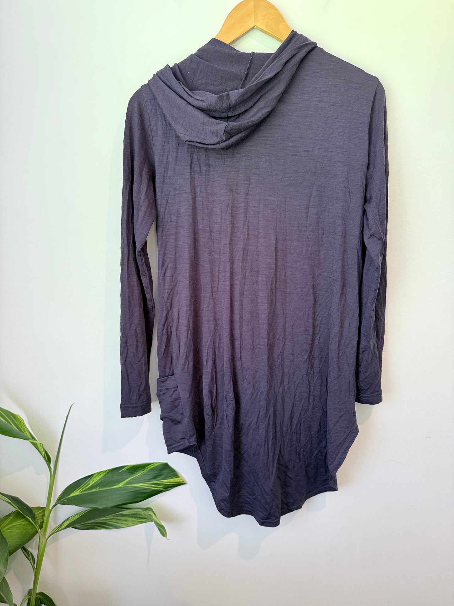 Flox (NZ Made) Size M 100% Merino Hooded Tunic