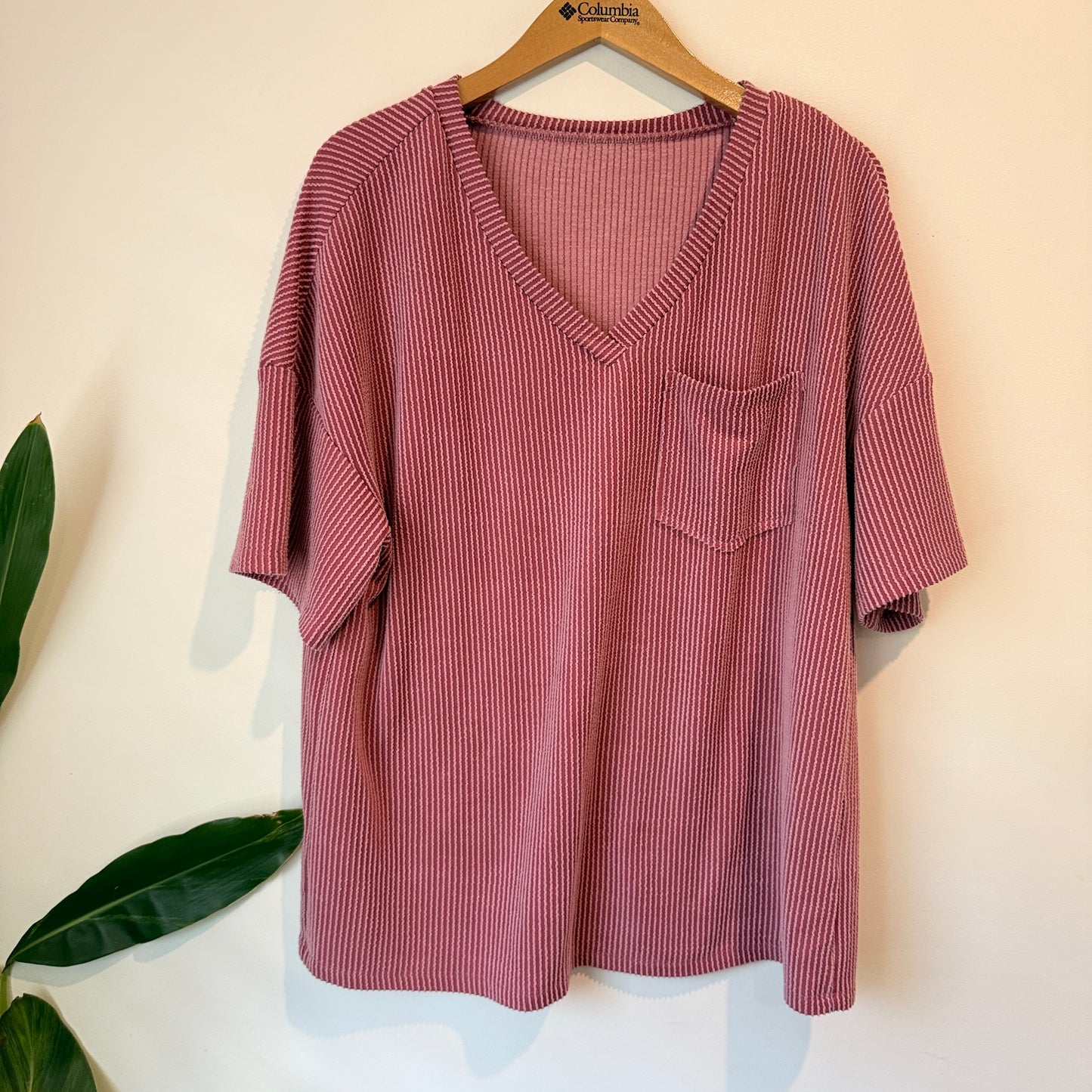 Brand Unknown Size L V-Neck Short-Sleeve Top