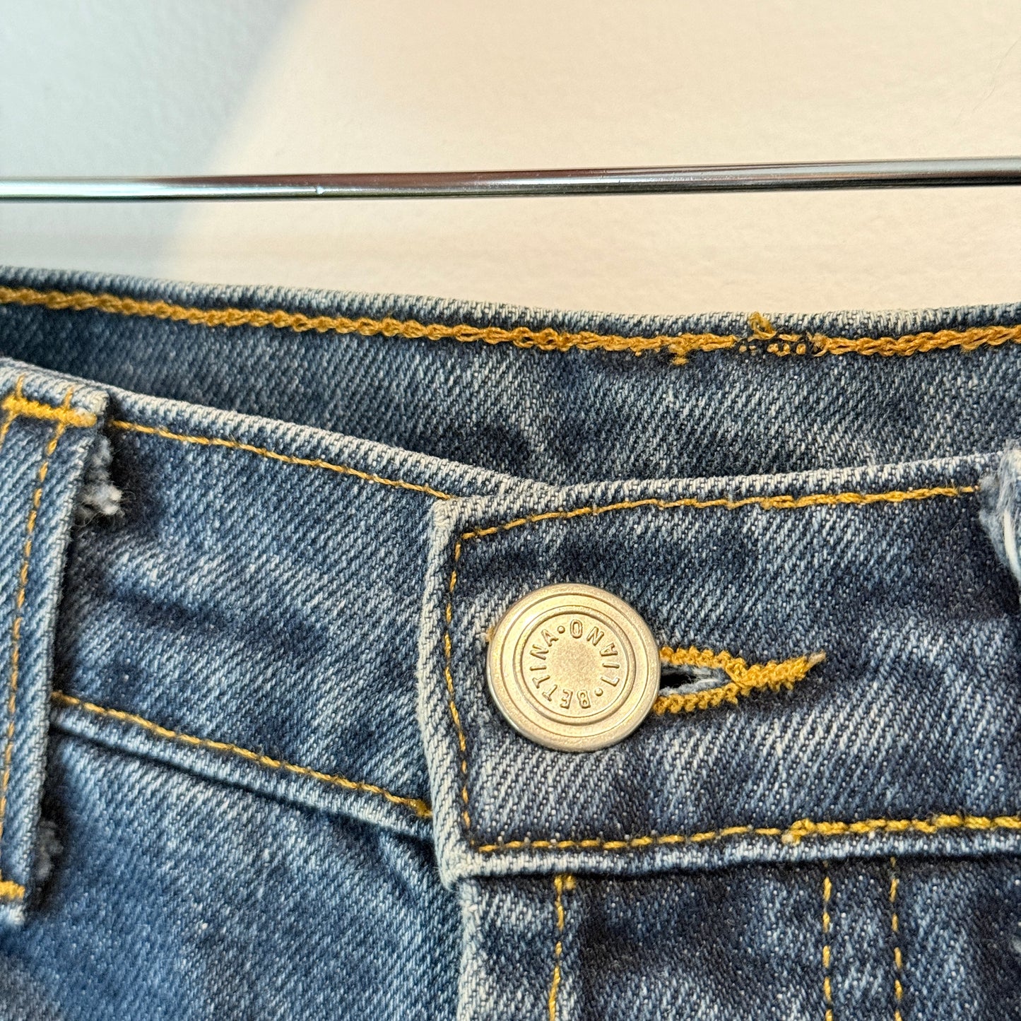 Bettina Liano Size 26 Blue Denim Jeans