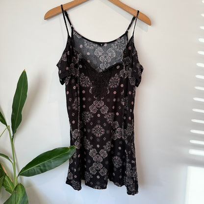 Jay Jays Size 8 Floral Print Cold-Shoulder Mini Dress