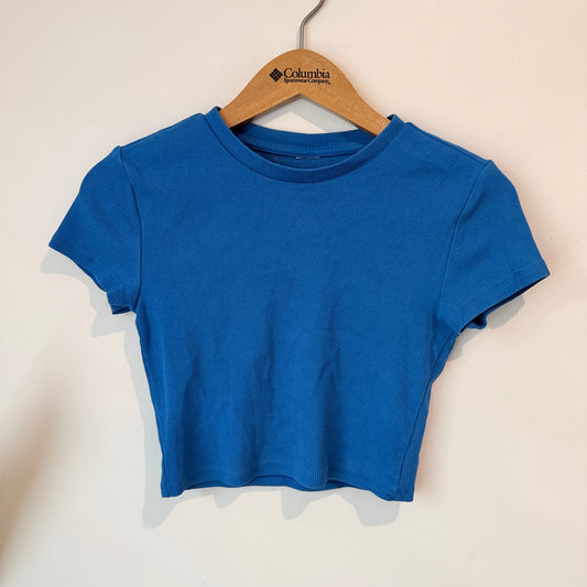 Blue Cropped Basic T-Shirt Size U/Arm to U/Arm 34cm