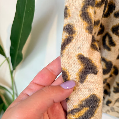 H & M Size L Leopard Print Sweater