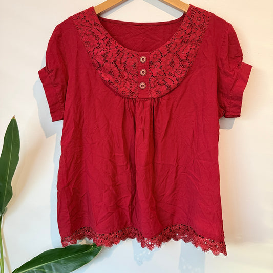 Red Short-Sleeved Blouse Size U/Arm to U/Arm 50cm