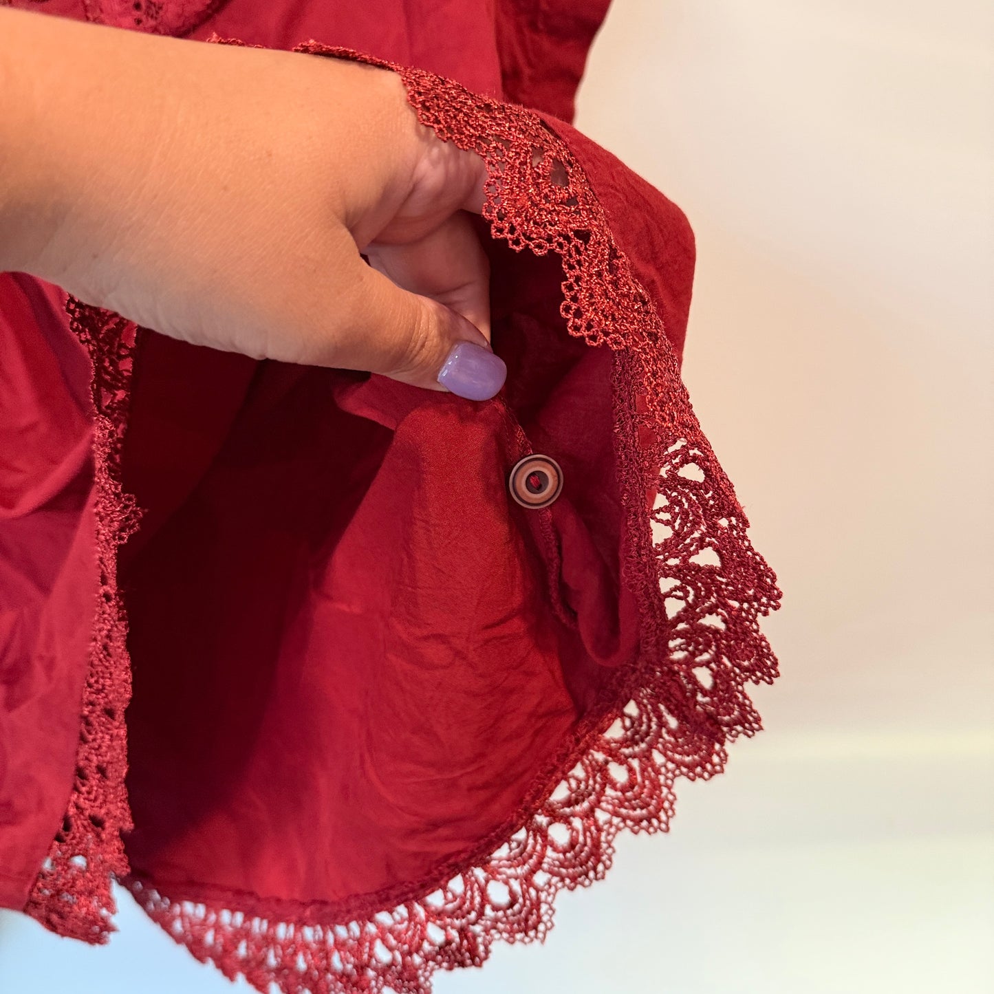 Red Short-Sleeved Blouse Size U/Arm to U/Arm 50cm