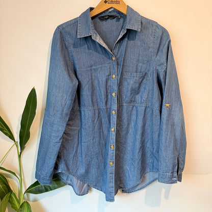 Glassons Size 8 Long-Sleeve Button-Down Denim Shirt