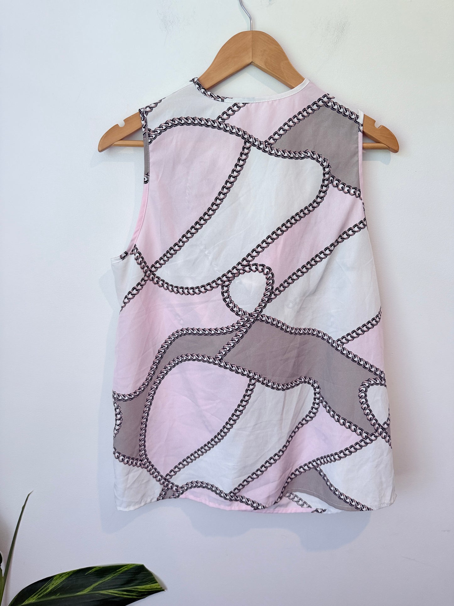 Brand Unknown Size L Cowl Neck Sleeveless Top