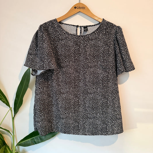 Emery Rose Size XL Patterned Top