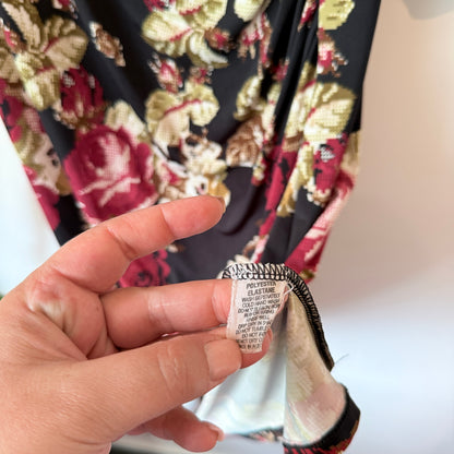 Worship Size U/Arm to U/Arm 52cm Floral Print Sheath Dress