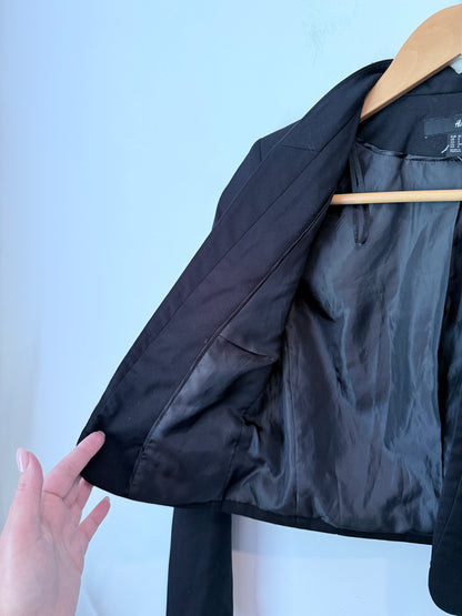 H & M Size 32 / 6 Cropped Blazer Jacket