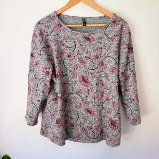 H & H Size 2XL Patterned Top