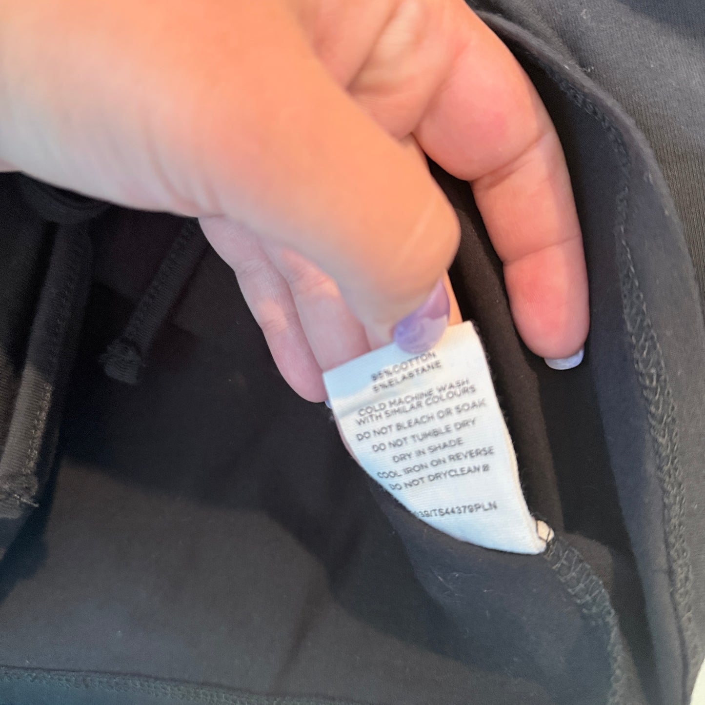 Glassons Ruched Crop Top Black – Size XL