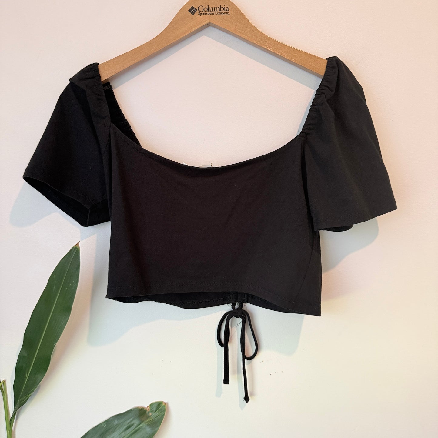 Glassons Ruched Crop Top Black – Size XL