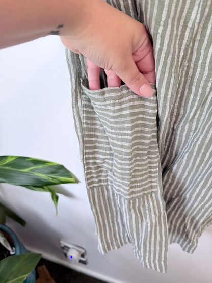 Brand Unknown Size U/Arm to U/Arm 42cm Striped Romper