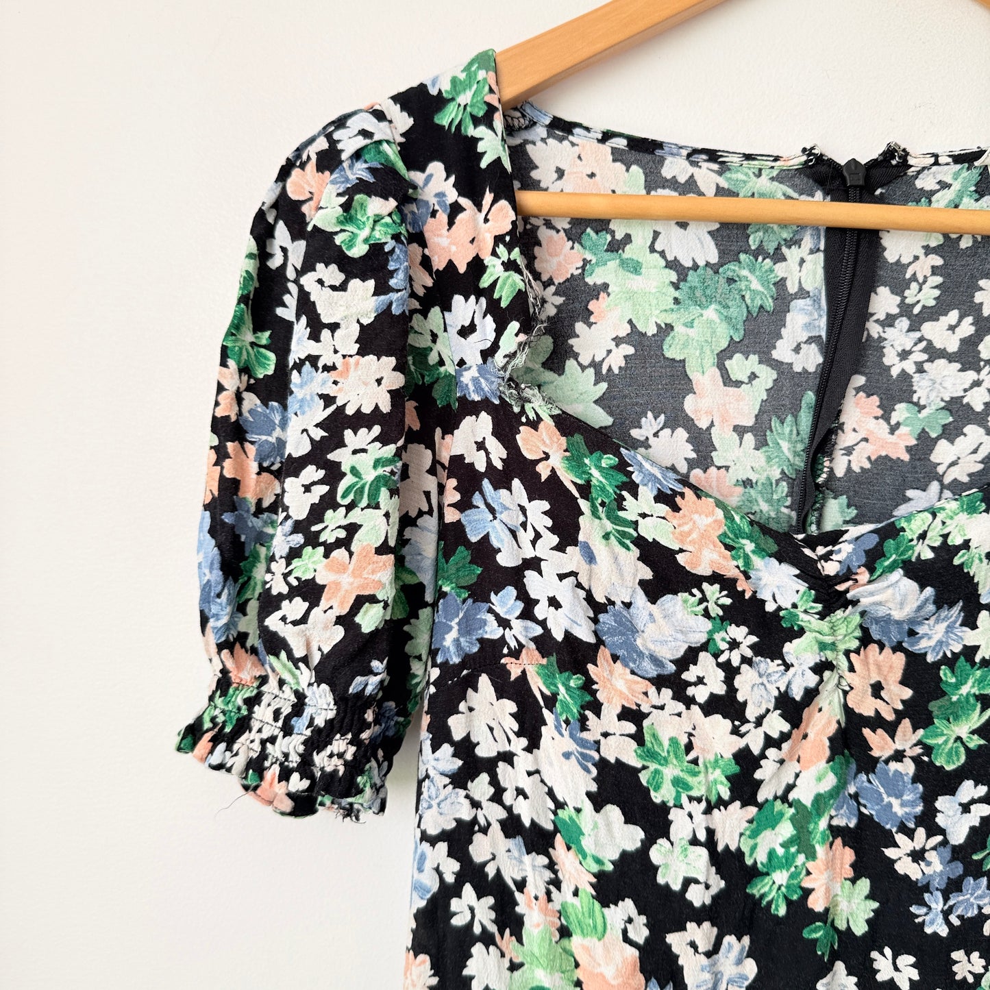 H & M Size 10 Floral Print Midi Dress (needs repair)