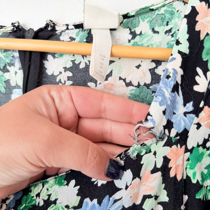 H & M Size 10 Floral Print Midi Dress (needs repair)