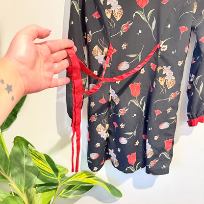 My Boyfriend's Studio Size 7 (47cm U/Arm) long-sleeved floral mini dress