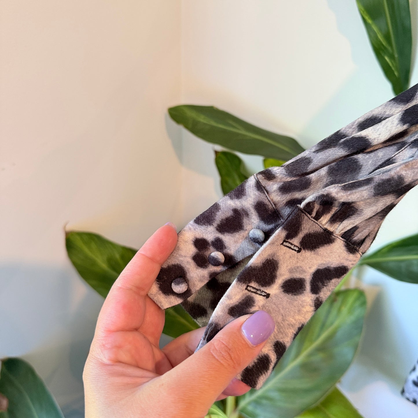 Decjuba Leopard Print Long Sleeve Dress – 8