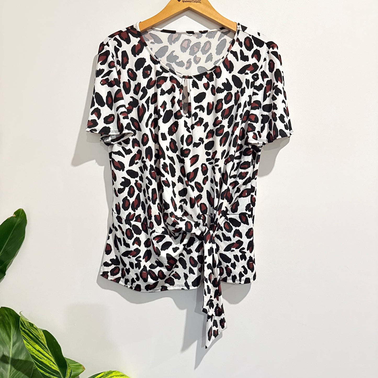Size U/Arm 54cm Leopard Print Short-Sleeve Blouse