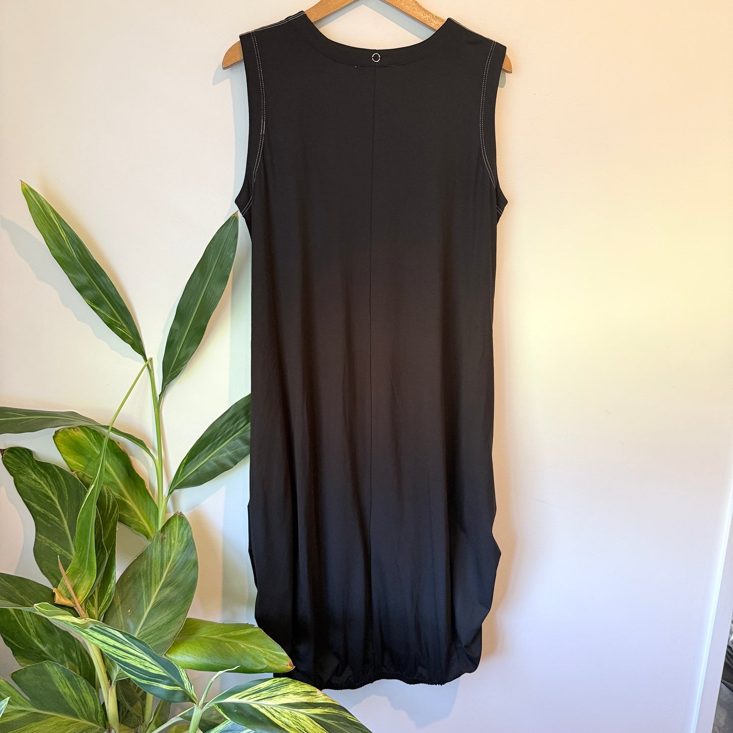 Jigsaw Sleeveless Ruched Hem Dress Black – M