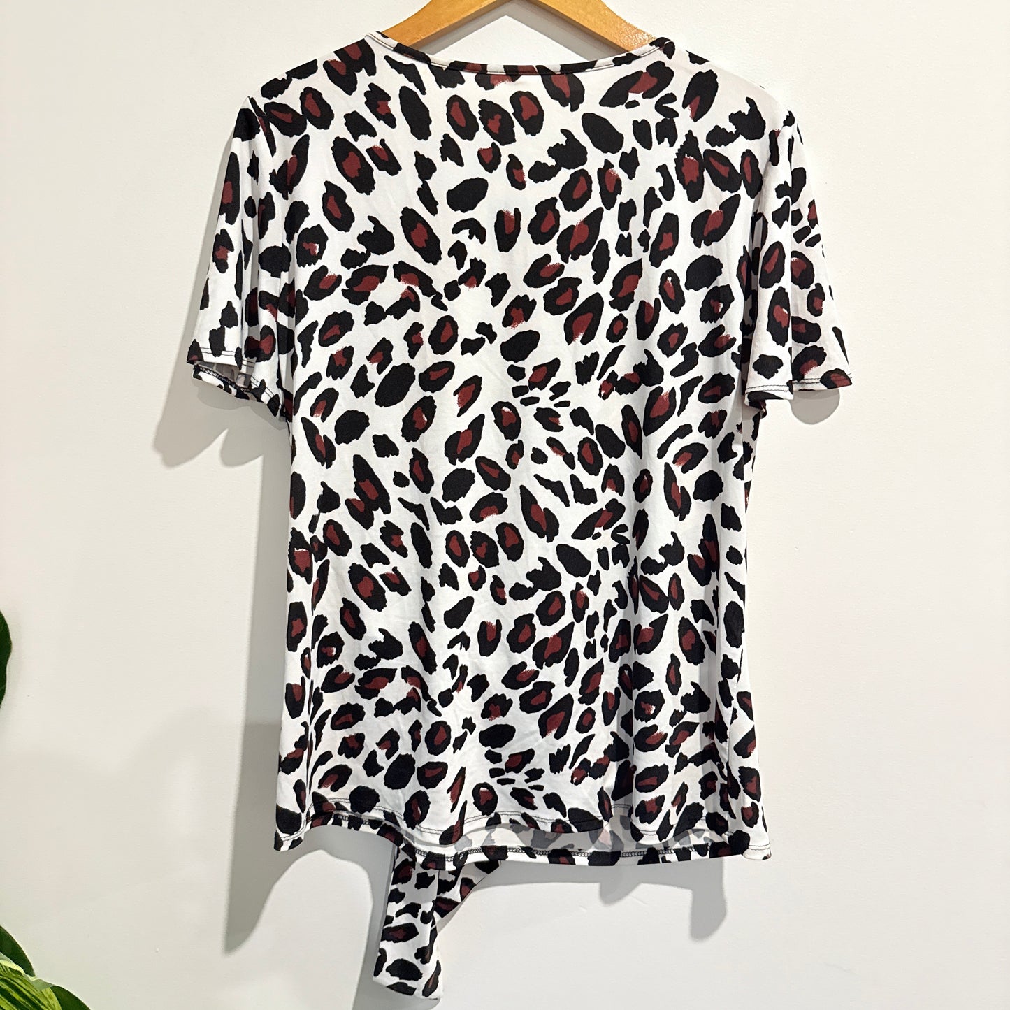Size U/Arm 54cm Leopard Print Short-Sleeve Blouse