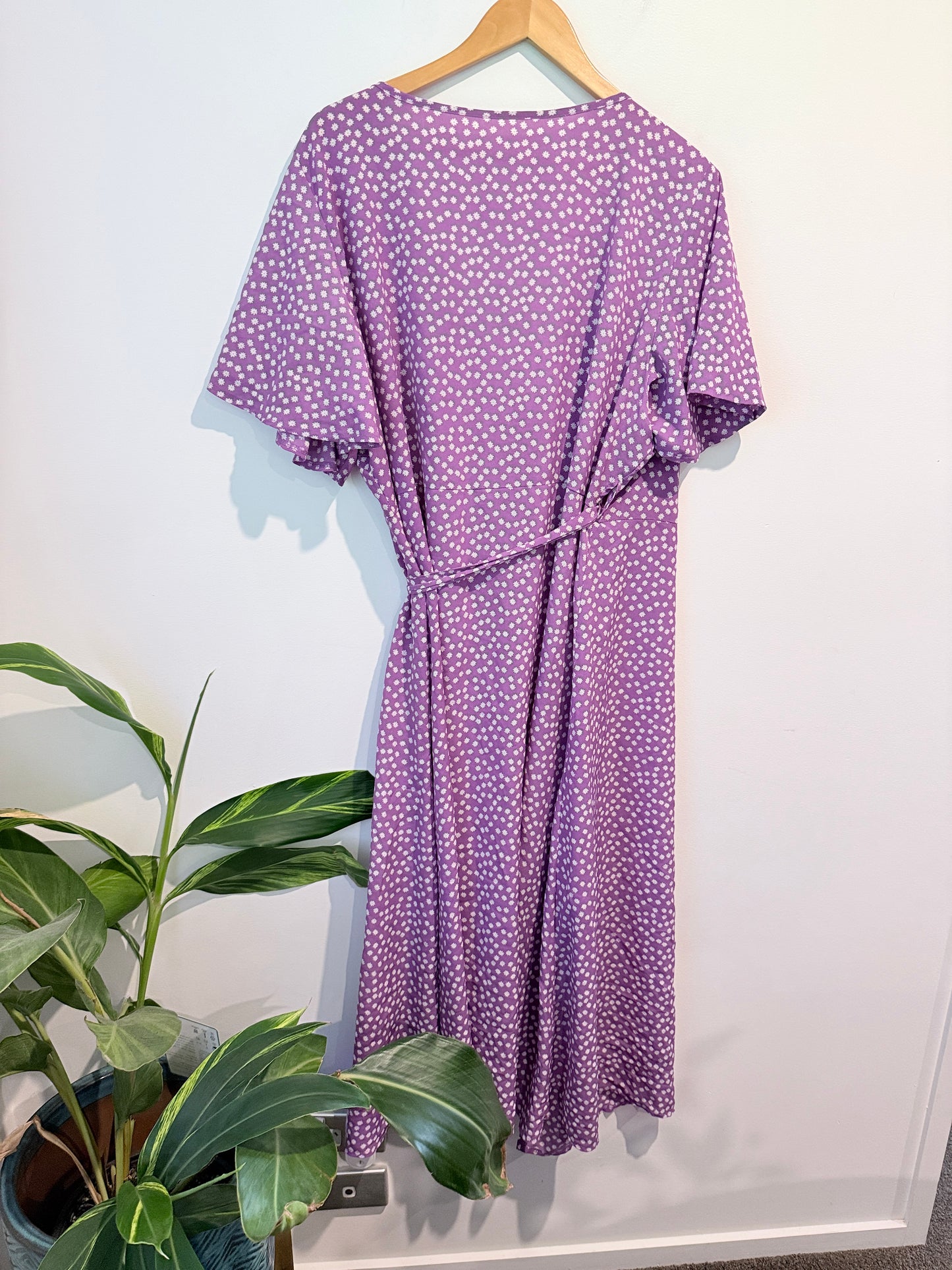 Shein Size 3XL Midi Wrap Dress