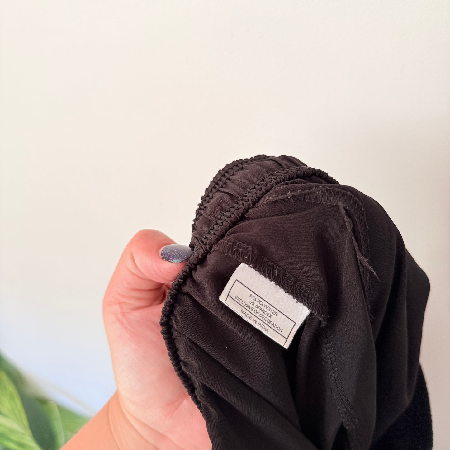 Invincible Size S Athletic Pants