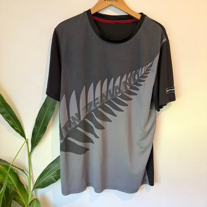 Active Intent NZ Aotearoa Fern Tee Black/Grey - Size L