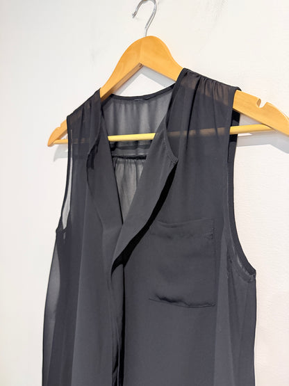 Brand Unknown Size U/Arm to U/Arm 49cm Sleeveless Top