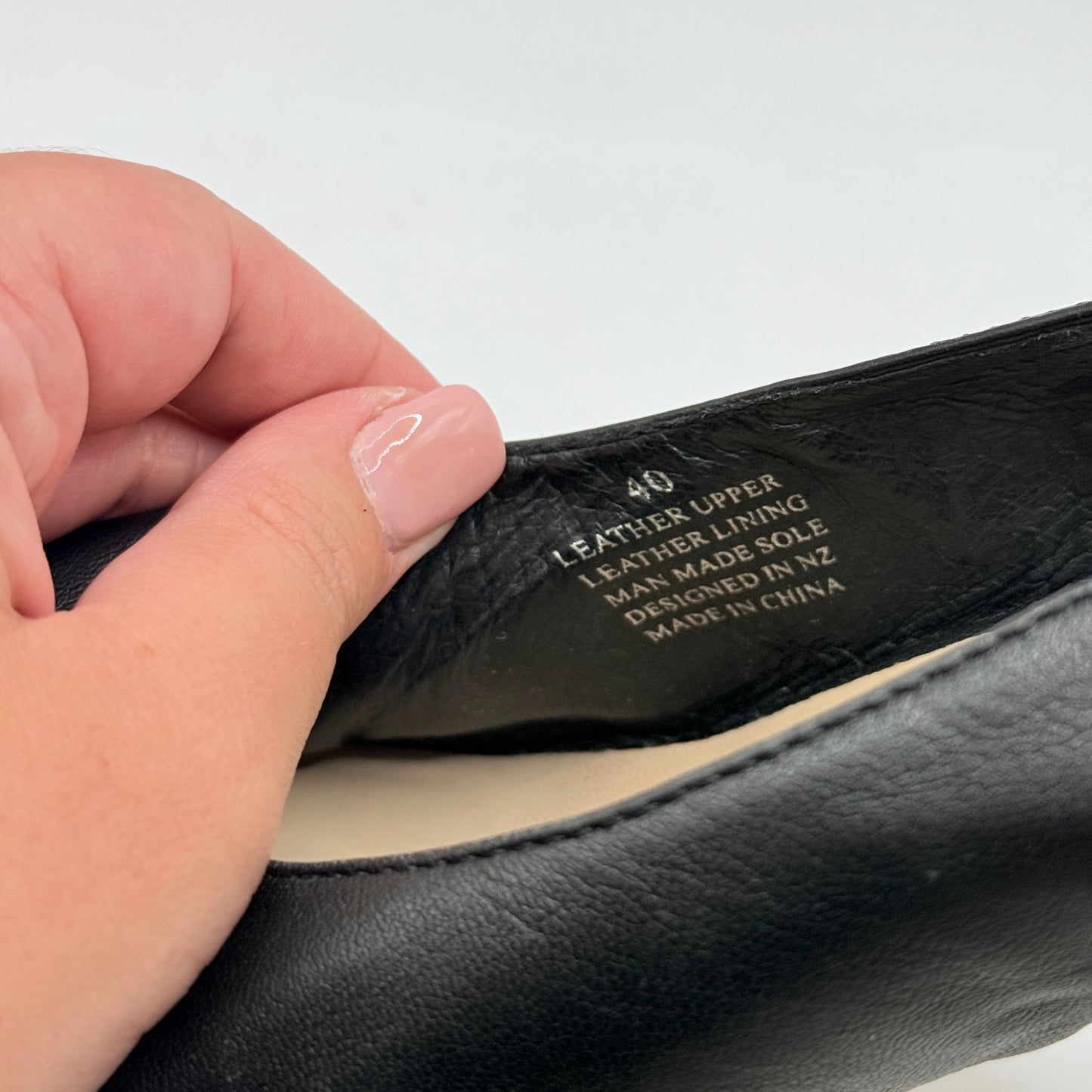 Mi Piaci Black Leather Cut-Out Pointed Toe Heels – Size 40